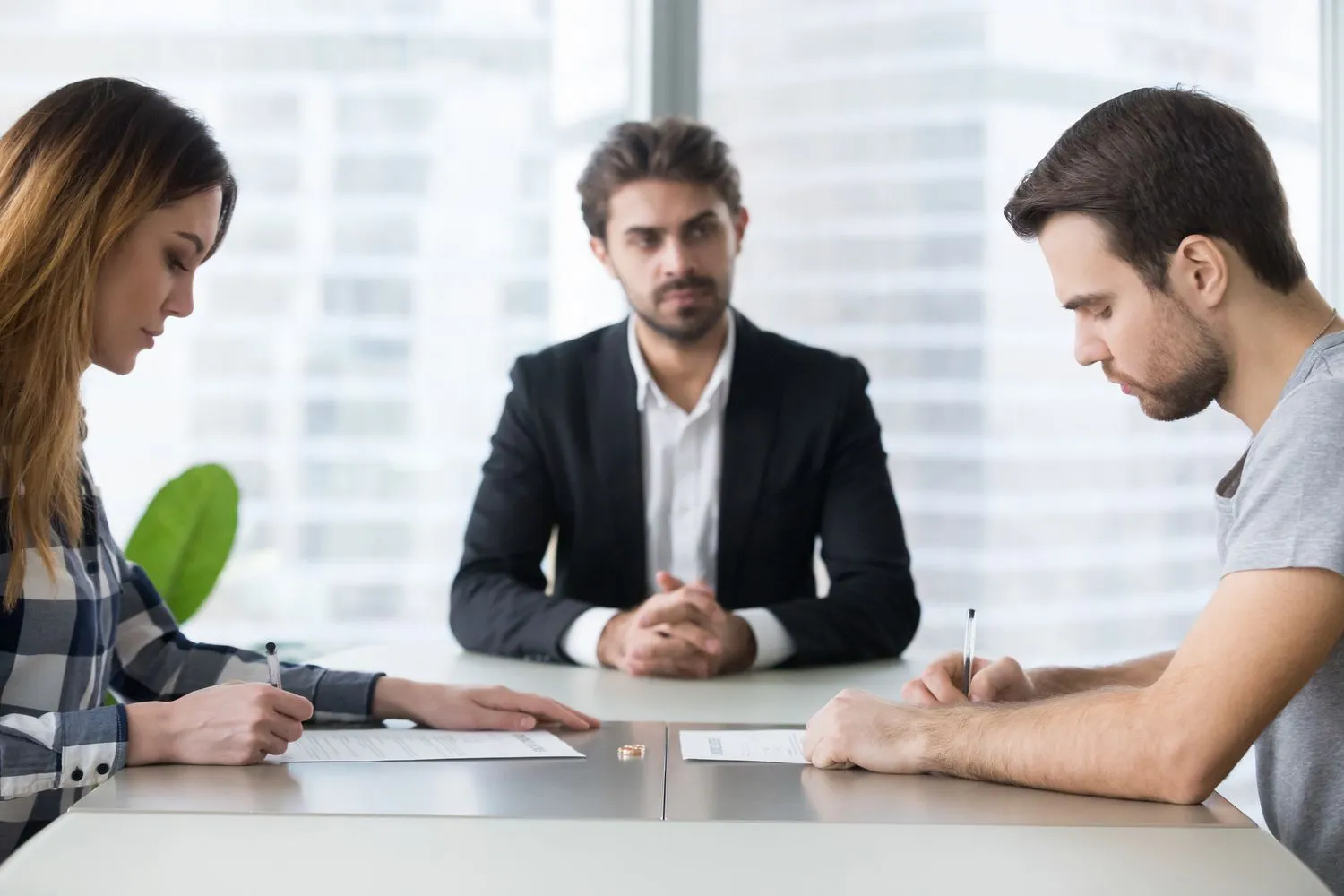 How EH Mediation Guides Couples Toward Fair and Balanced Outcomes Camden